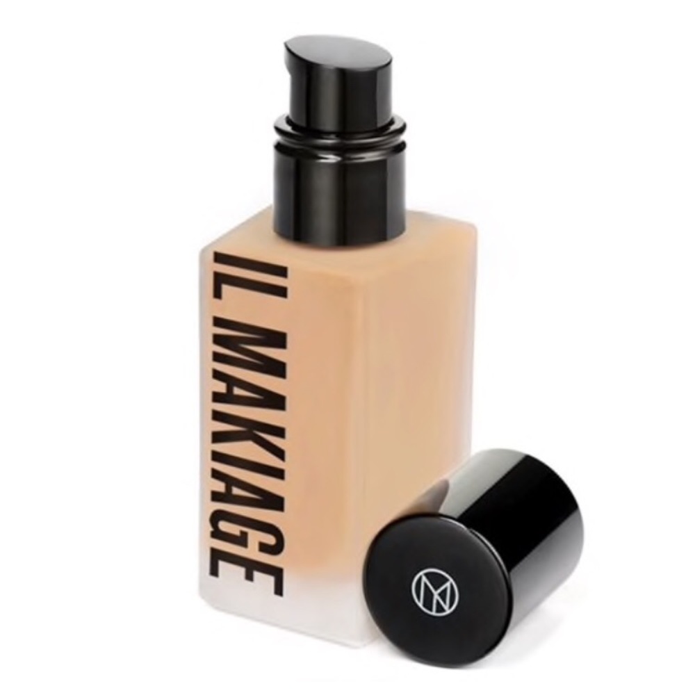 IL MAKIAGE ‘Woke Up Like This’ shade 30 foundation